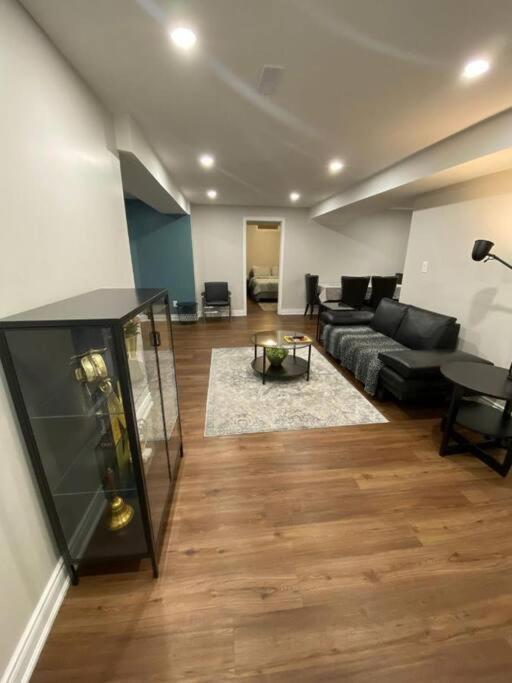 Spacious Basement Mississauga Esterno foto